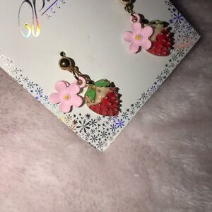 ✨✨5/$10✨✨ Princess Accessories Red Strawberry & Pink Flower Drop Earrings New
